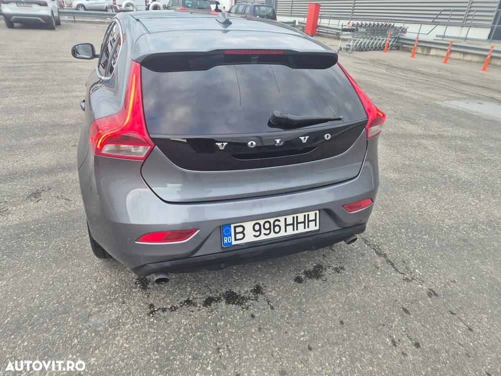 Volvo V40 D4 Summum - 18