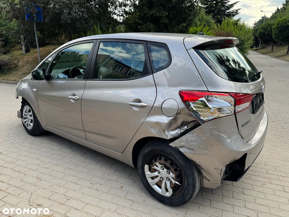 Hyundai ix20 1.4 blue Trend - 8