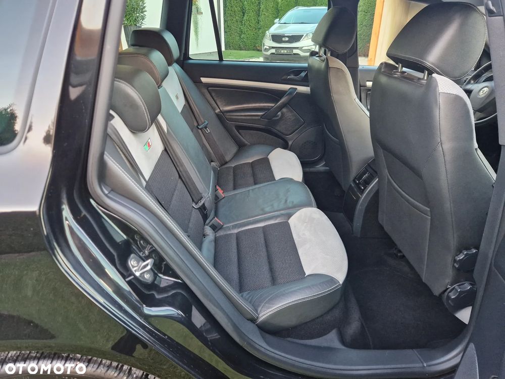 Skoda Octavia 2.0 TDI DPF DSG RS - 36