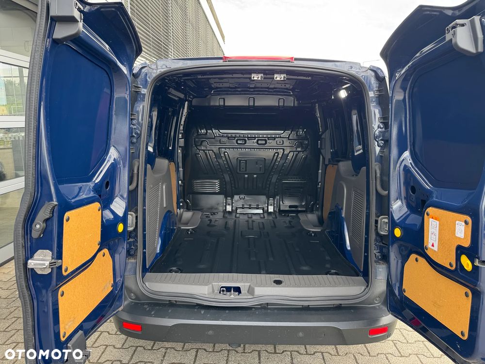 Ford Transit Connect - 8