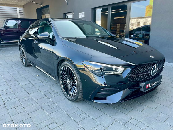 Mercedes-Benz CLA 220 4-Matic AMG Line 7G-DCT