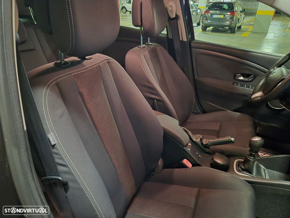 Renault Mégane Sport Tourer 1.5 dCi Dynamique - 42