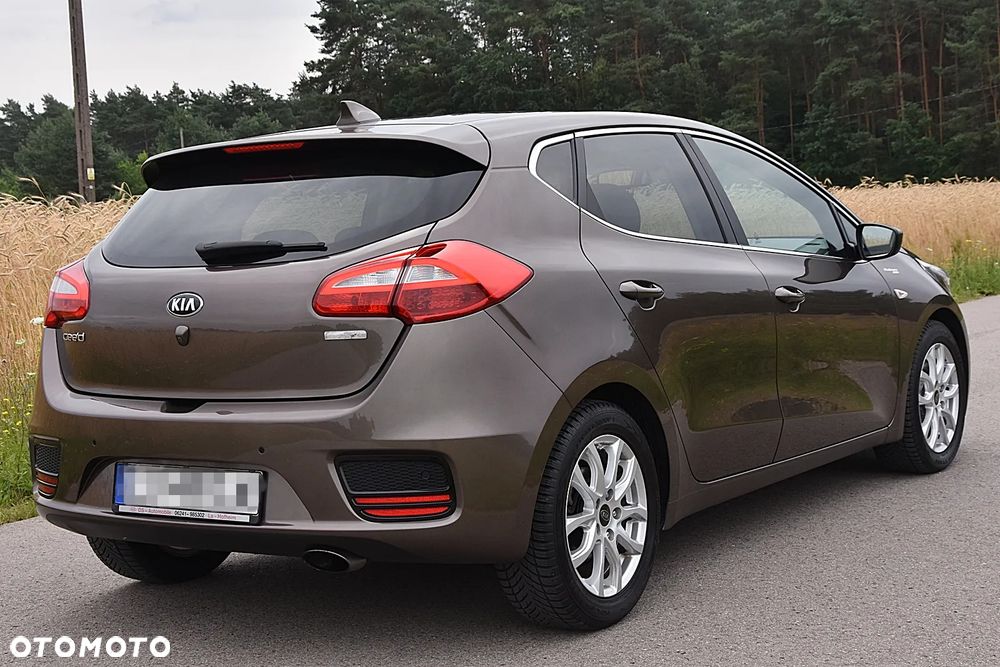 Kia Ceed 1.6 GDI L Business Line - 8