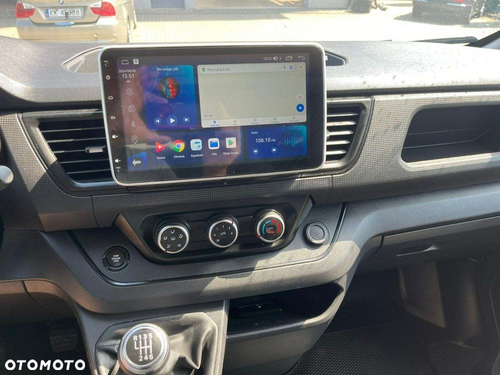 Renault Trafic - 10