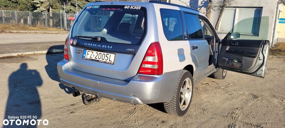 Subaru Forester 2.0 XT Turbo - 12