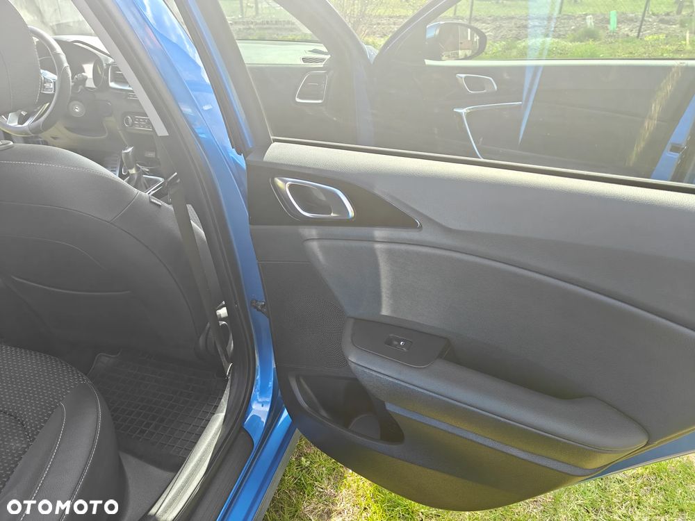 Kia Ceed 1.4 T-GDI L Business Line - 21