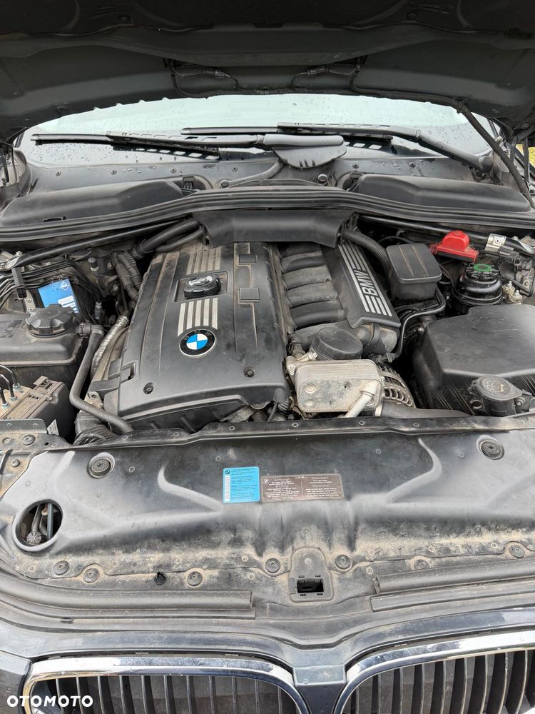 BMW Seria 5 525i - 13