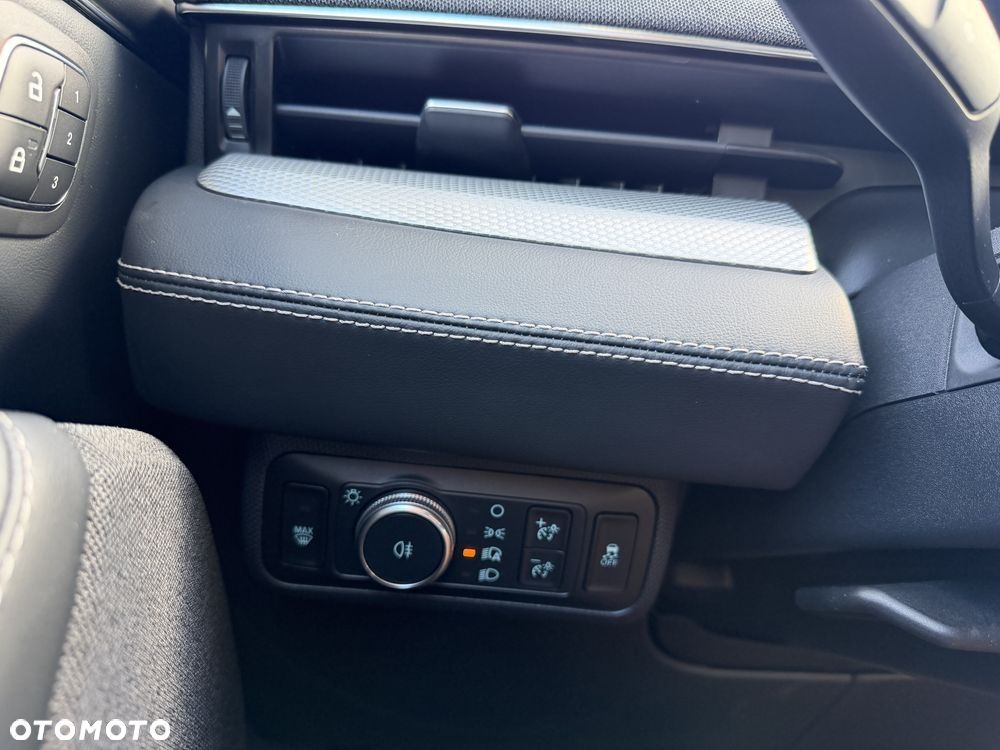 Ford Mustang Mach-E 73 kWh AWD Premium - 17