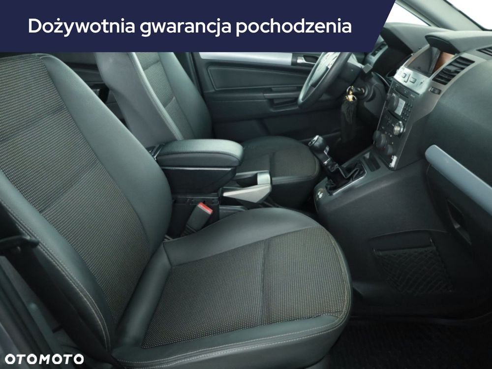 Opel Zafira - 9