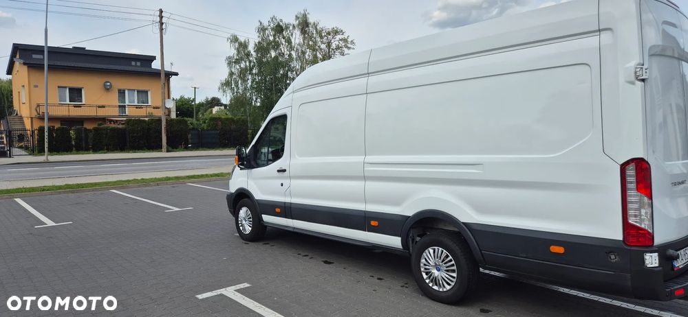 Ford Transit - 12