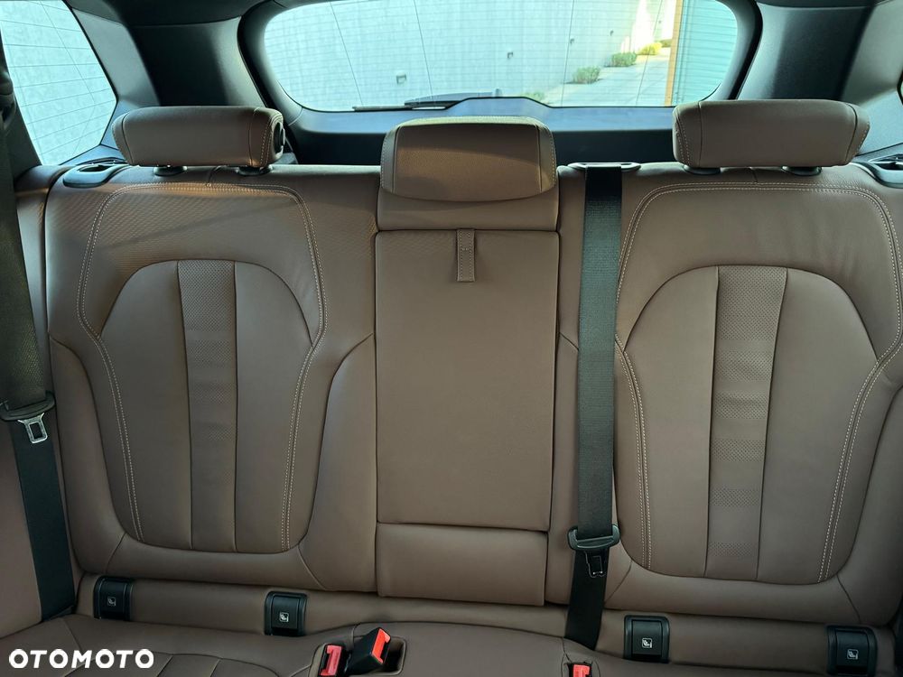 BMW X5 xDrive40i mHEV - 8