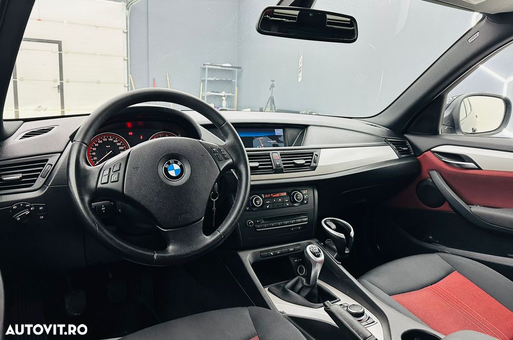 BMW X1 sDrive18d Sport Line - 18