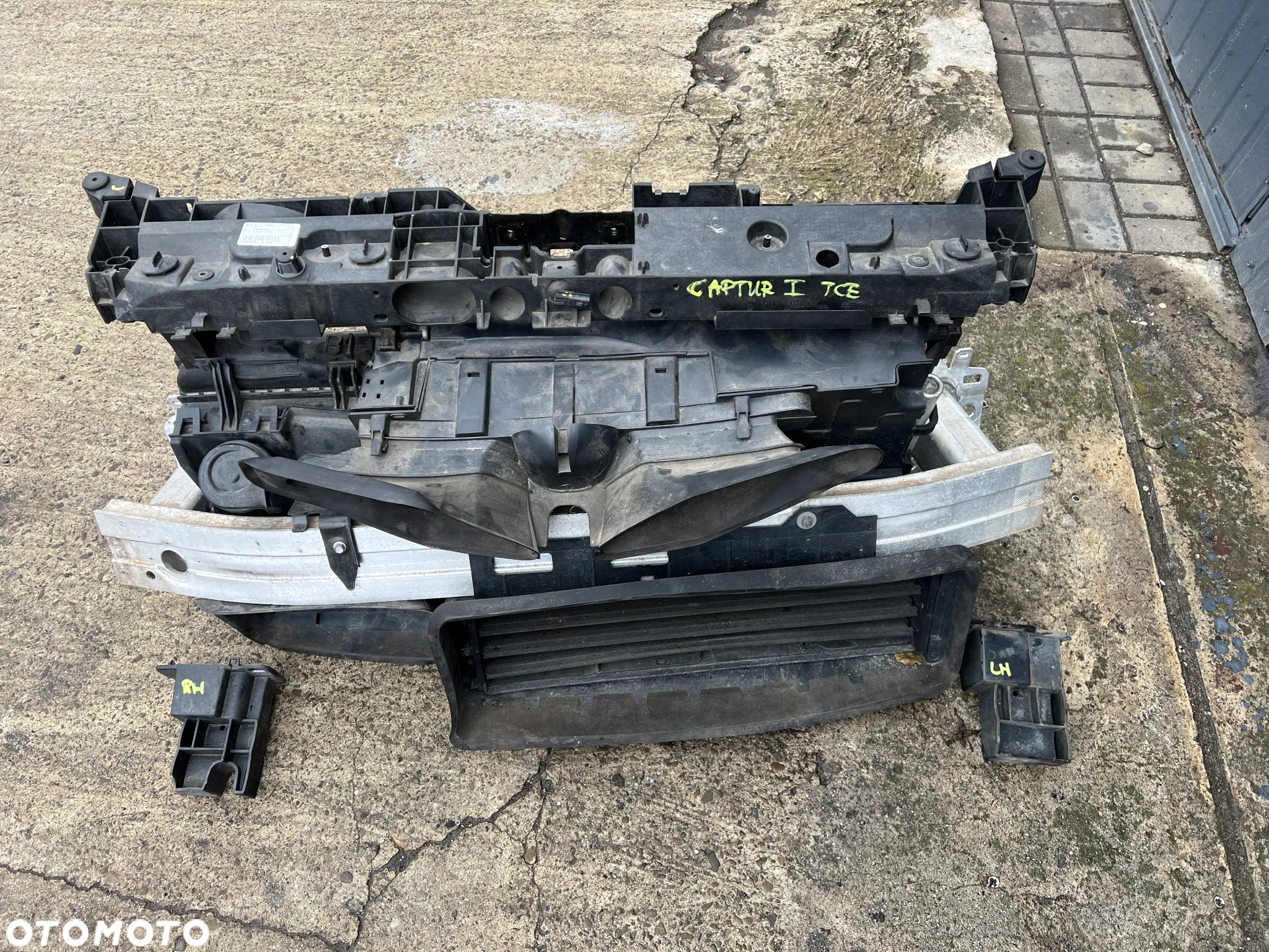 RENAULT CAPTUR I Pas przedni, belka zderzaka, chłodnice, wentylator 1.2 TCE AUTOMAT DEMONTAŻ - 9