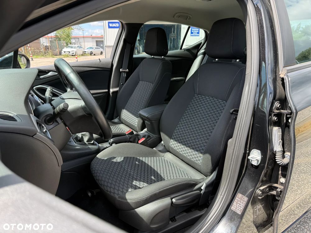 Opel Astra 1.2 Turbo Start/Stop Business Edition - 4