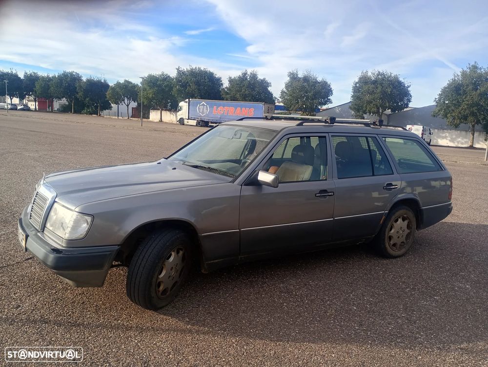 Mercedes-Benz E 250 1992 photo 5