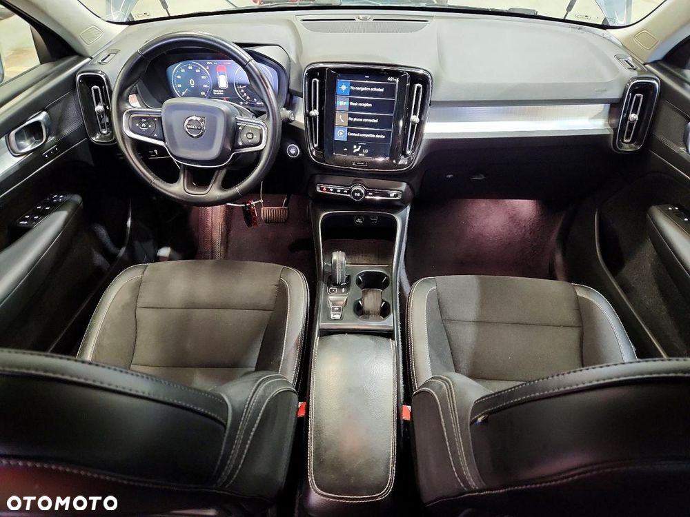 Volvo XC 40 T5 AWD Momentum - 8