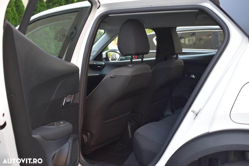 Peugeot 2008 - 10