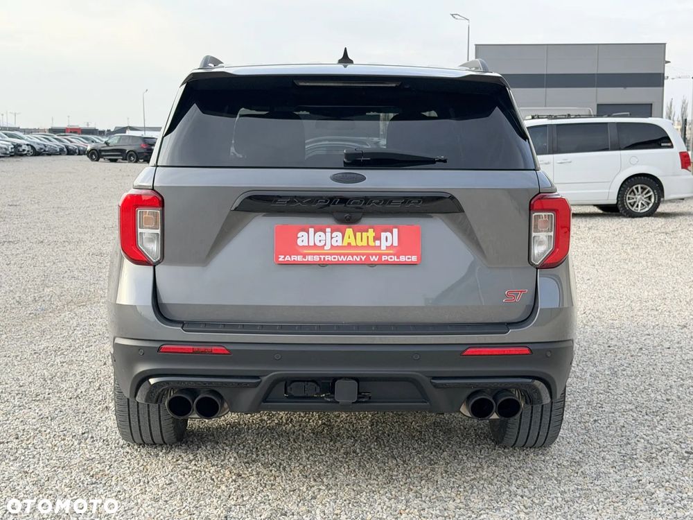 Ford Explorer - 14