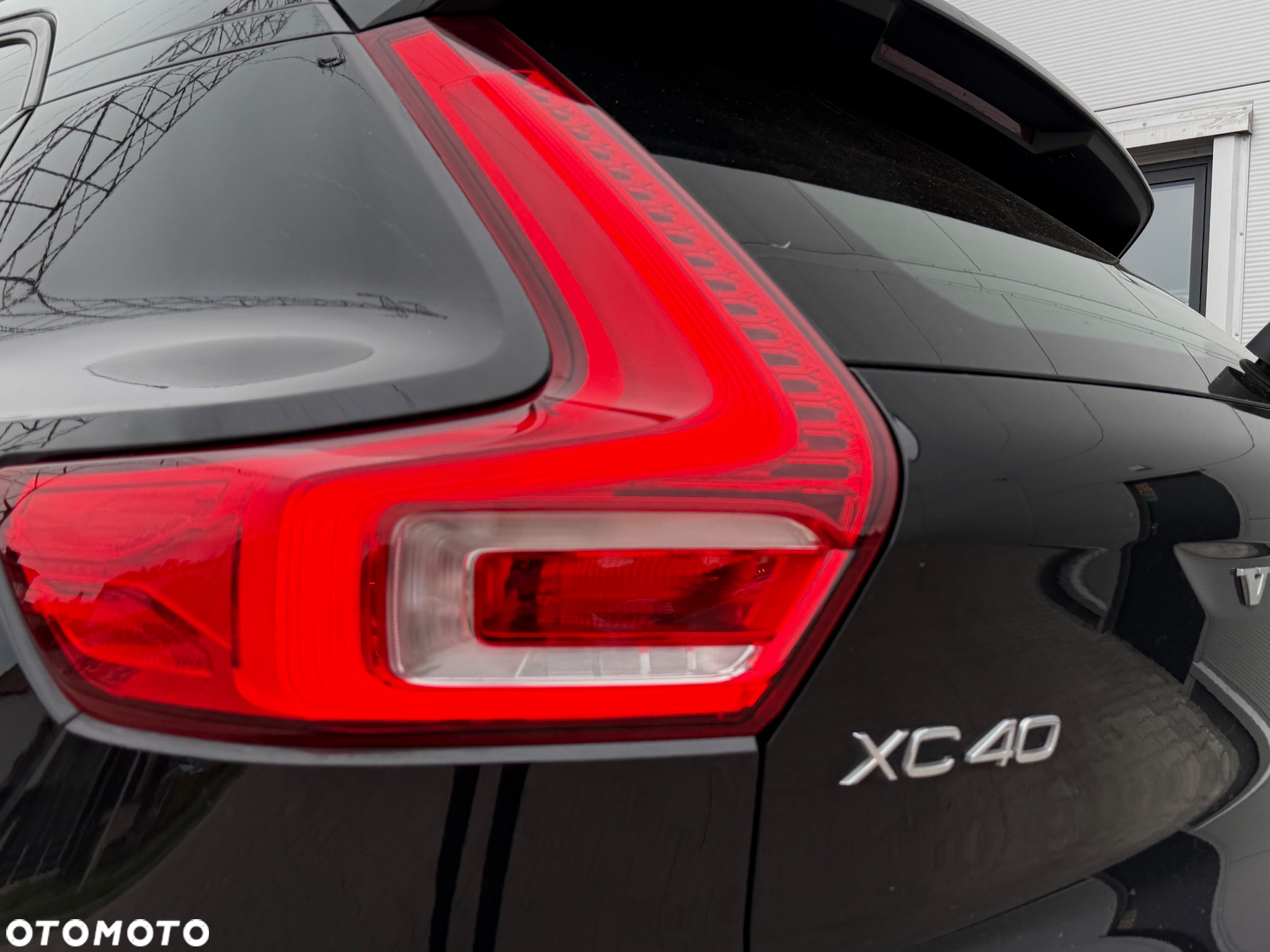 Volvo XC 40 T3 Geartronic Momentum Pro - 25