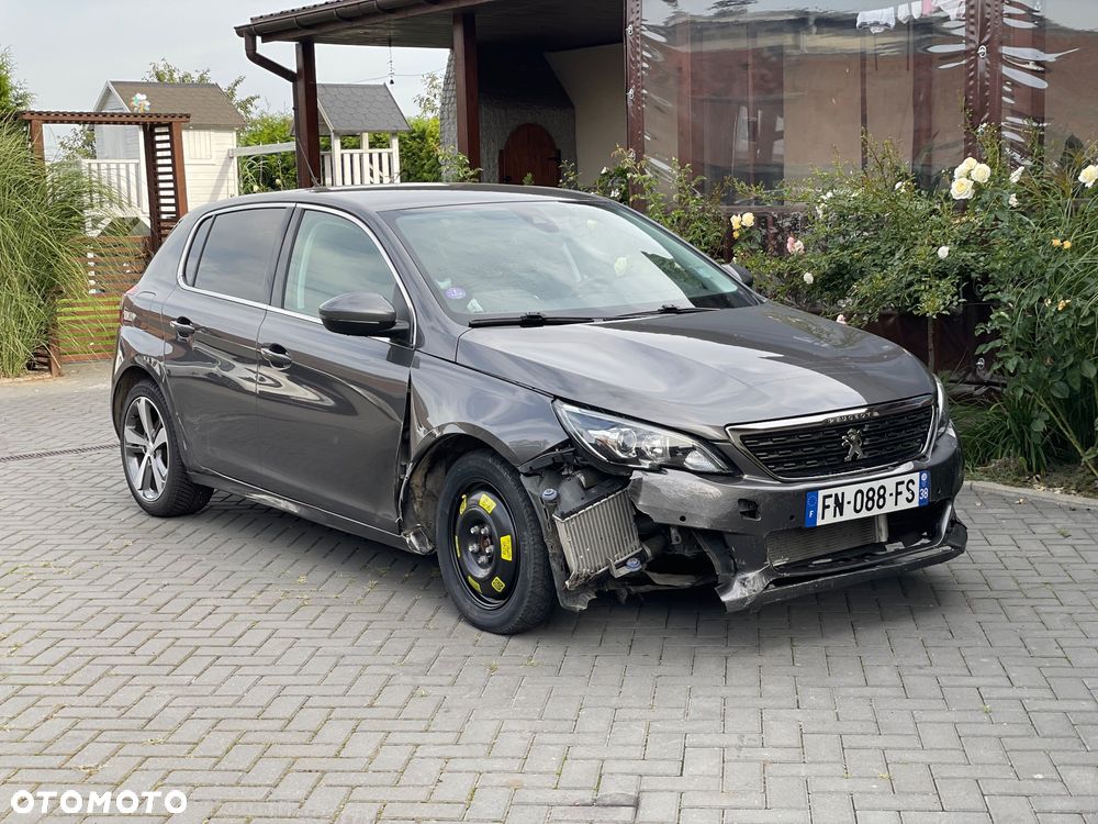Peugeot 308 PureTech 130 GPF EAT8 Stop & Start Allure Business-Paket - 4