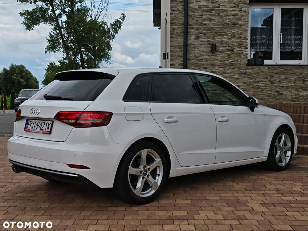Audi A3 Sportback 2.0 TDI S tronic design - 10