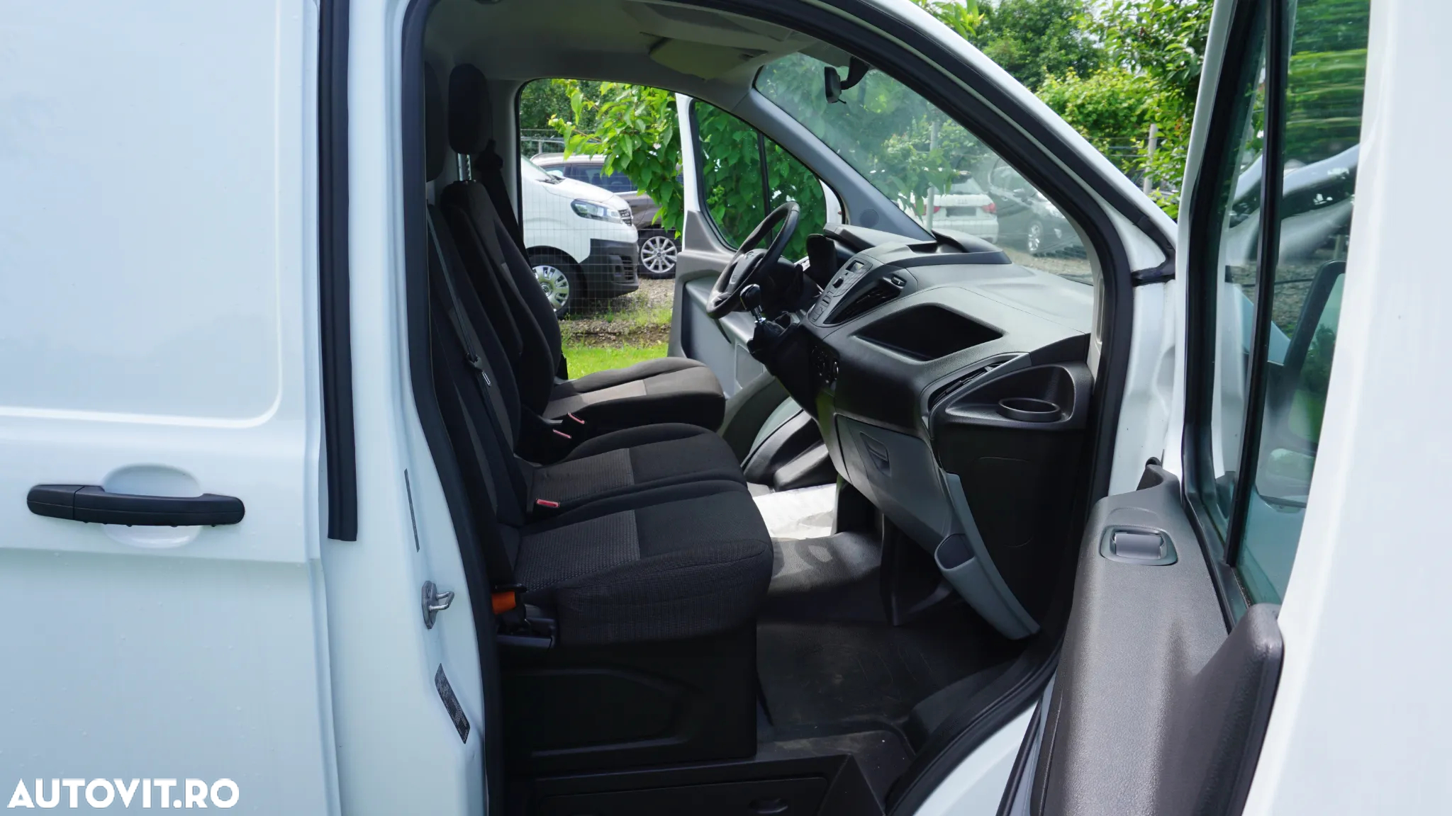 Ford Transit Custom - 8