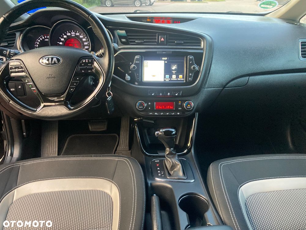 Kia Ceed 1.6 GDI XL DCT - 8