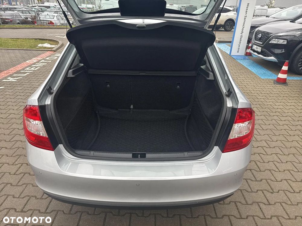 Skoda RAPID Spb 1.2 TSI Ambition - 17