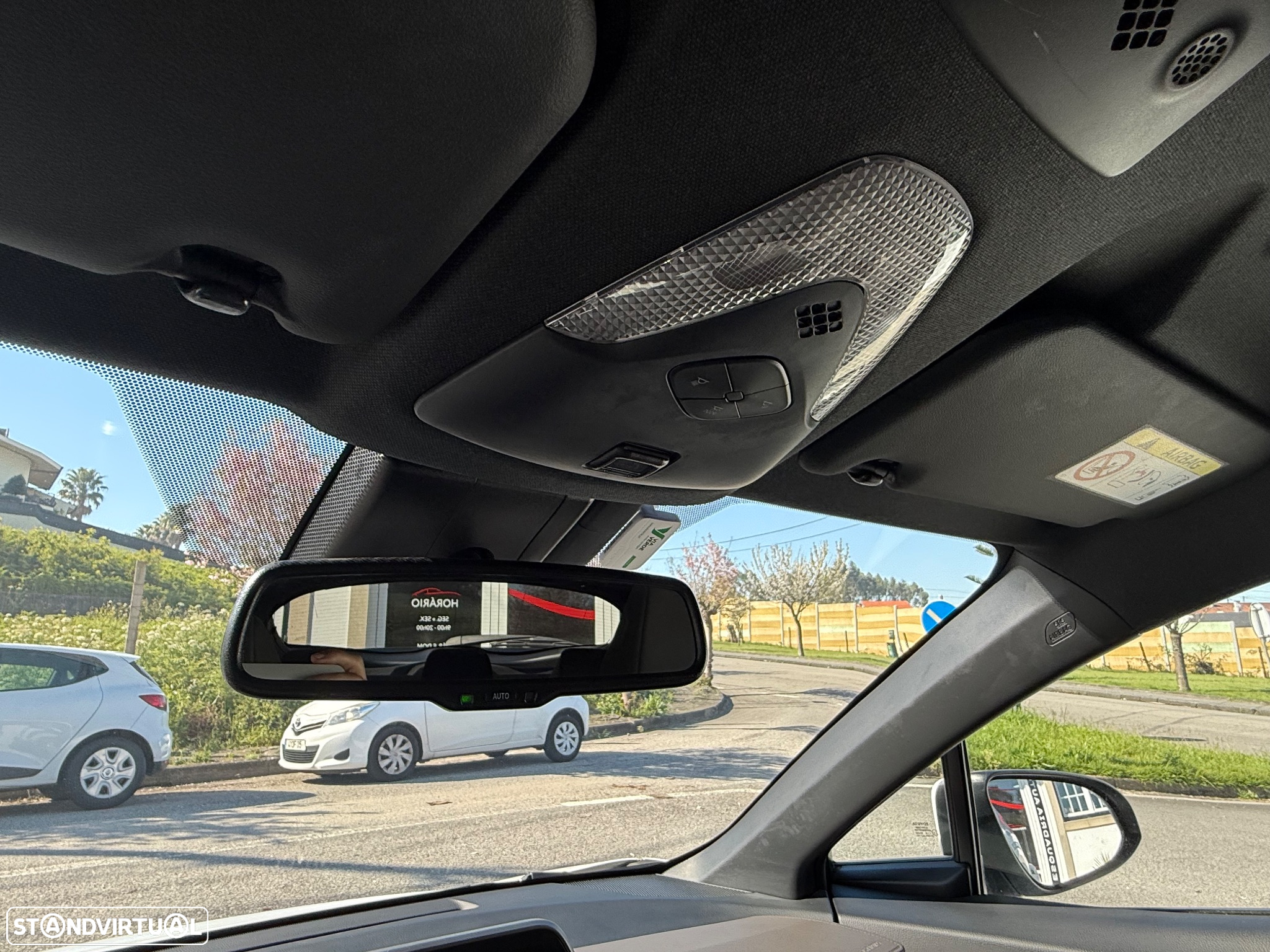 Toyota C-HR 1.8 Hybrid Square Collection - 17
