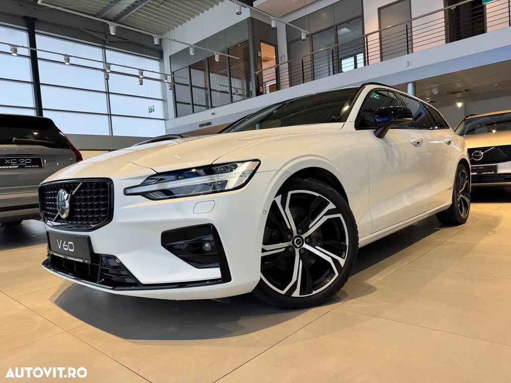 Volvo V60 B4 MHEV AT Plus Dark - 1