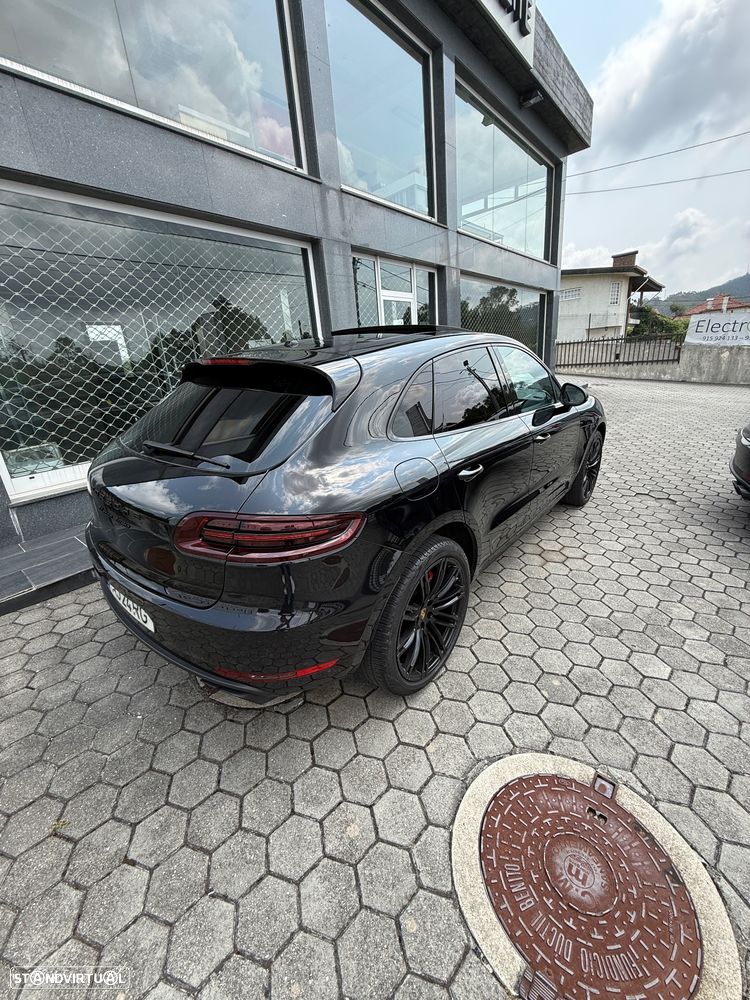 Porsche Macan Turbo - 3