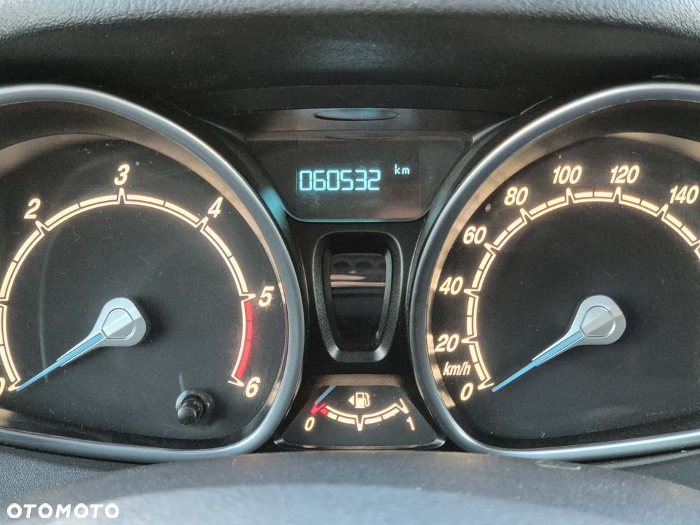 Ford B-MAX 1.5 TDCi Ambiente - 6
