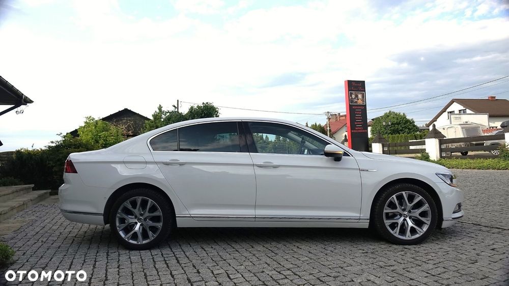 Volkswagen Passat - 16