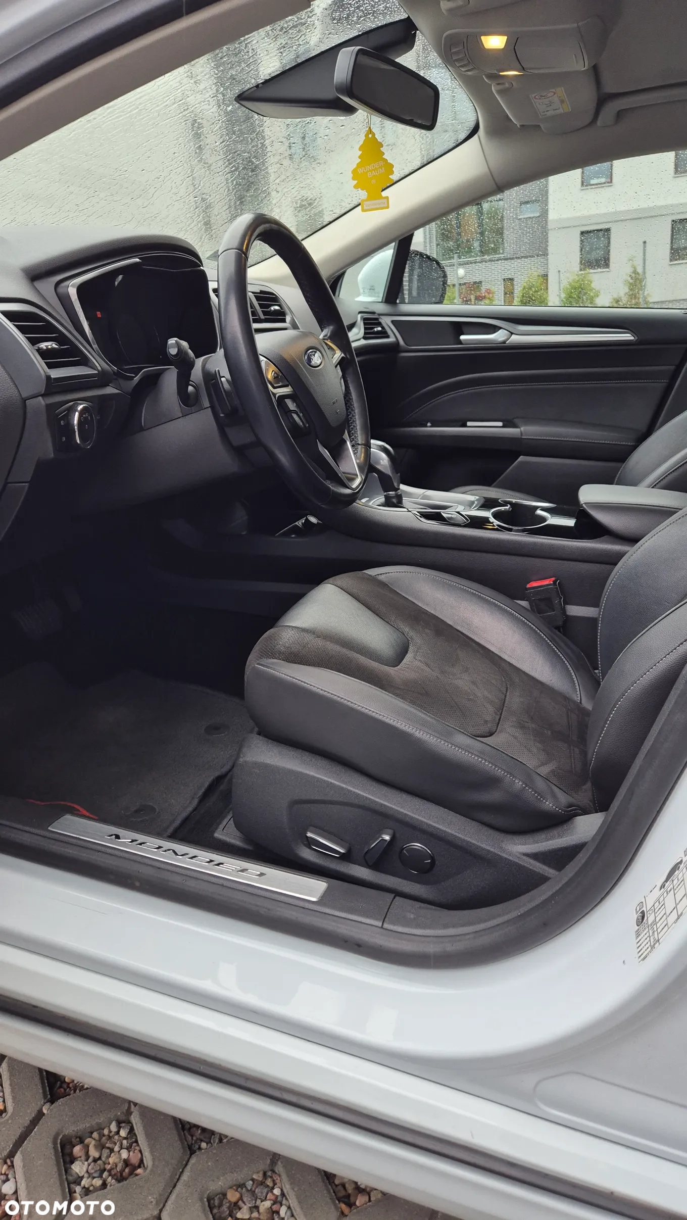 Ford Mondeo 2.0 TDCi Titanium PowerShift - 16
