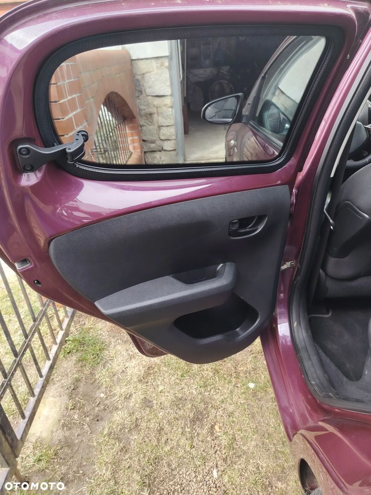 Peugeot 108 - 12