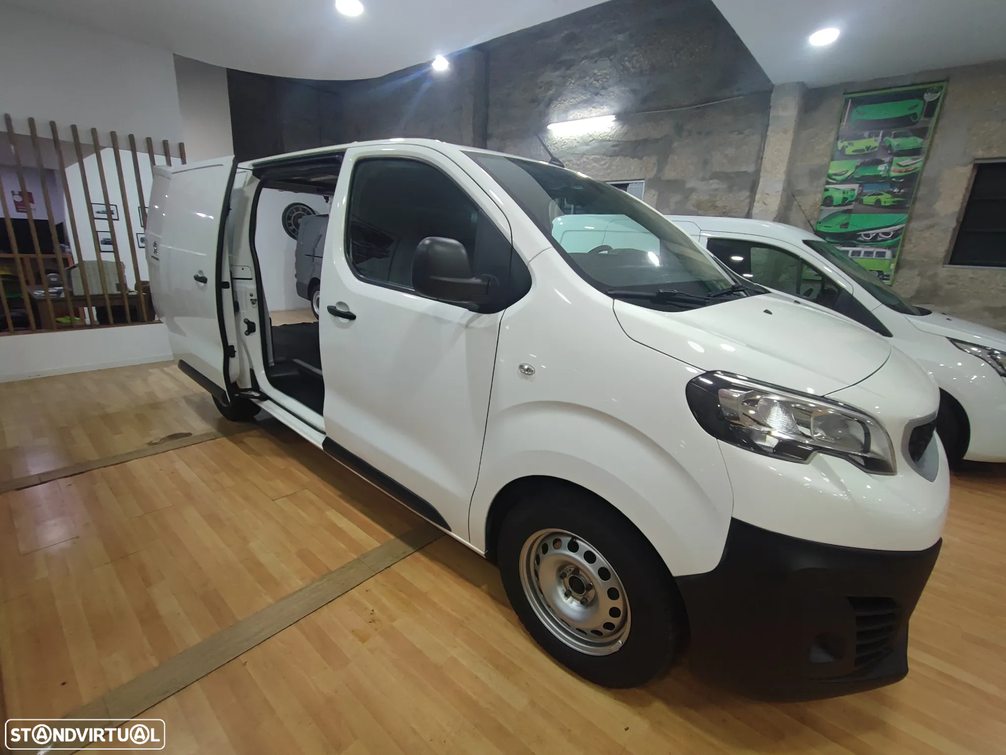 Peugeot EXPERT VAN L1H1 2.0 BLUEHDi 122CV - 3 LUG - 3
