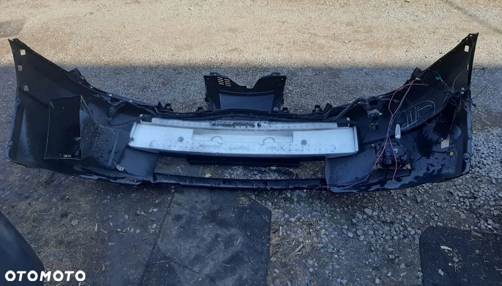 Zderzak przód Mitsubishi Outlander I 2001-06r - 2