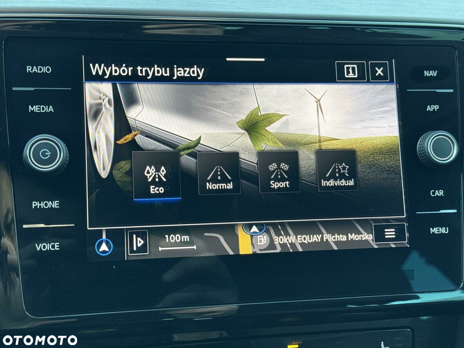 Volkswagen Passat 2.0 TSI Elegance DSG - 27
