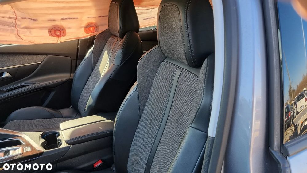 Peugeot 5008 PureTech 130 EAT8 Stop & Start Active Pack - 26