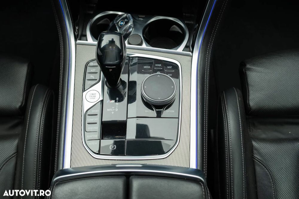 BMW M8 M850i xDrive AT - 33