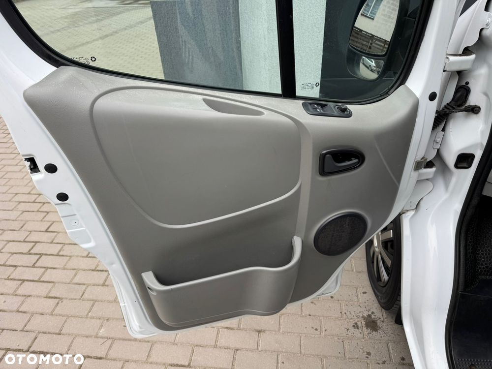 Opel Vivaro L2H1 2.9t Edition - 12