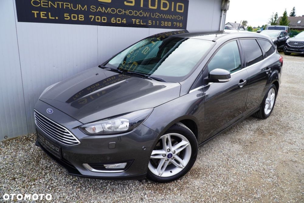 Ford Focus - 33