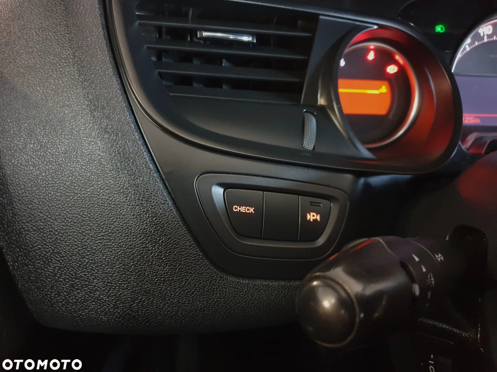 Citroën C5 1.6 e-HDi Selection MCP - 24
