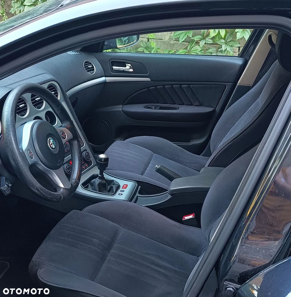 Alfa Romeo 159 1.9JTDM Distinctive - 16
