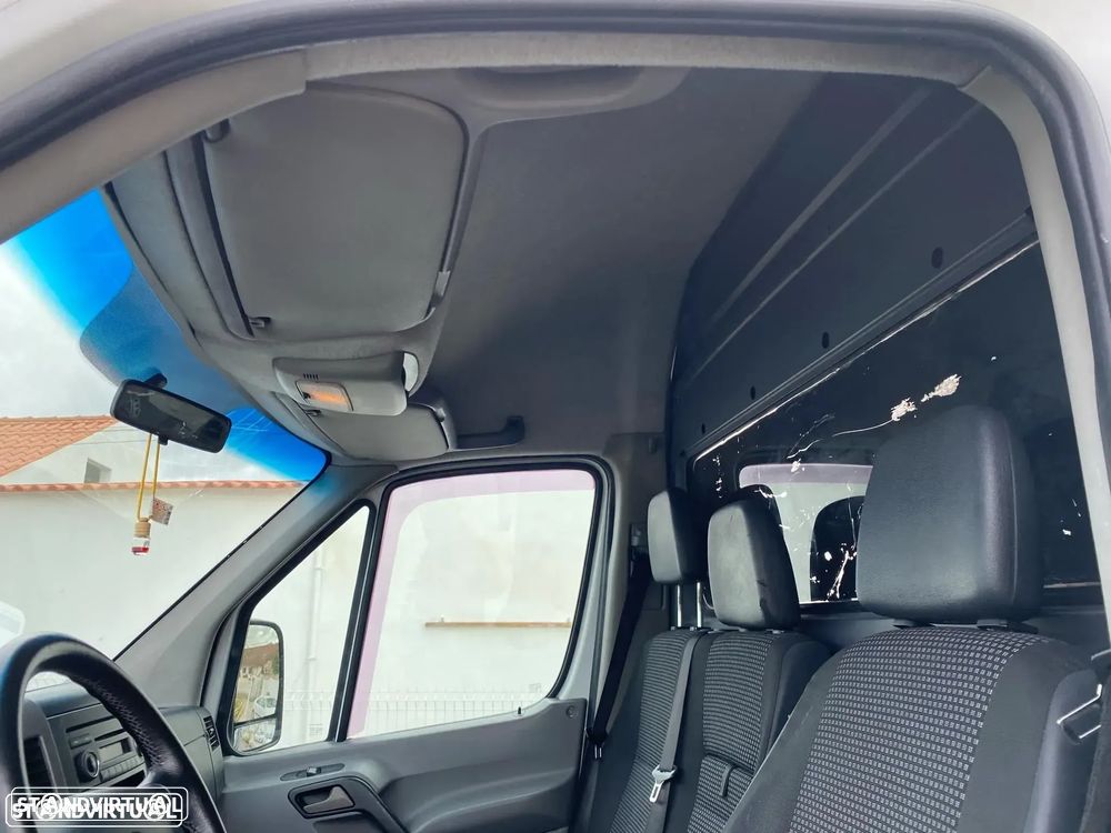 Mercedes-Benz Sprinter - 8