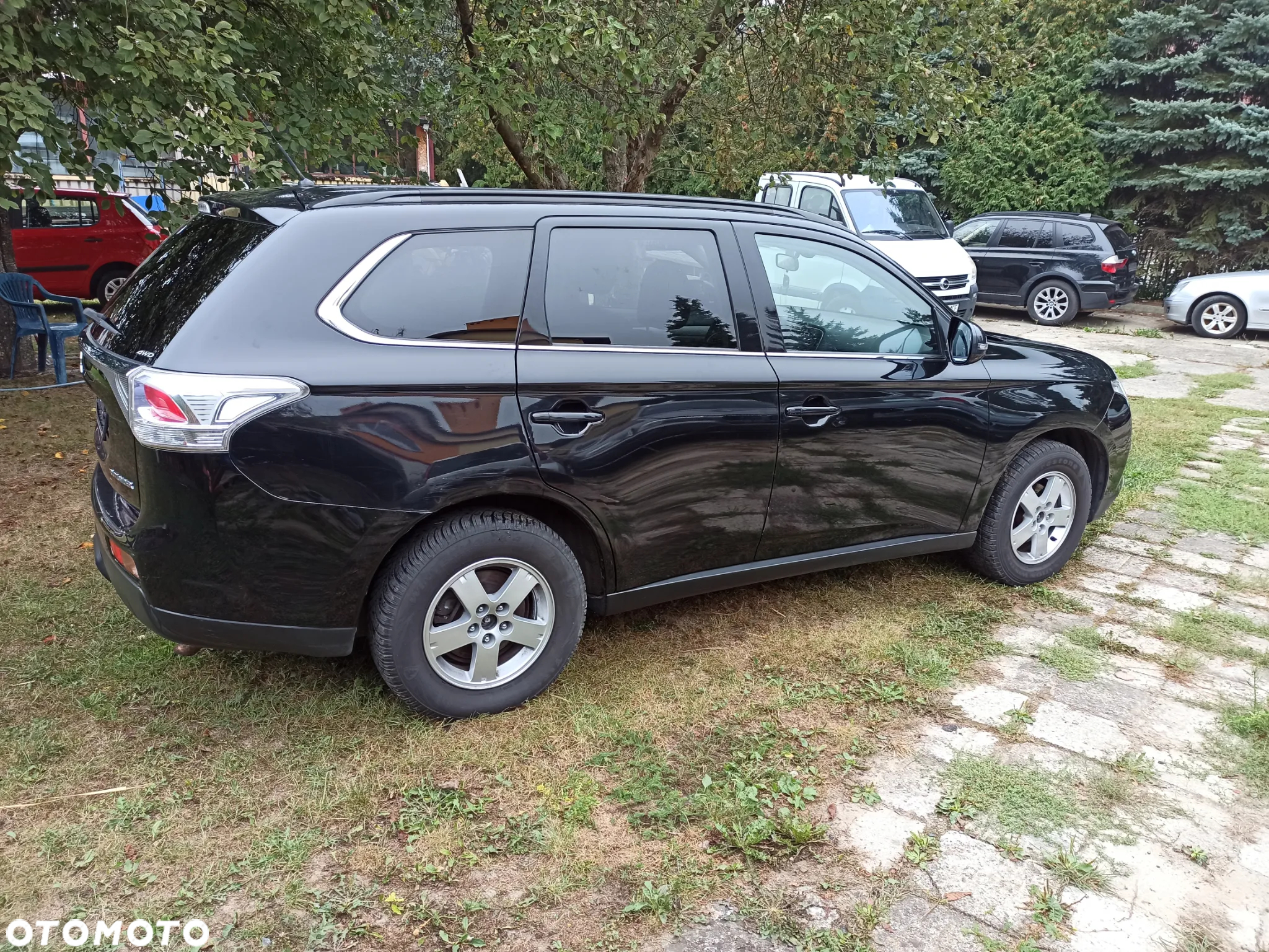 Mitsubishi Outlander 2.2 DID Intense + 4WD - 8