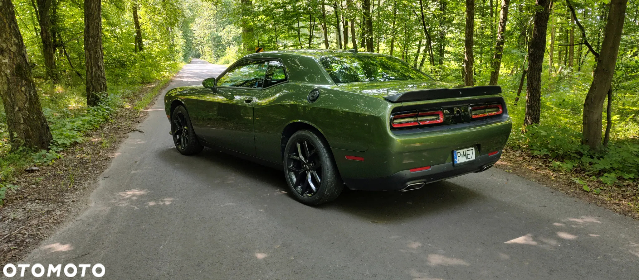 Dodge Challenger - 4