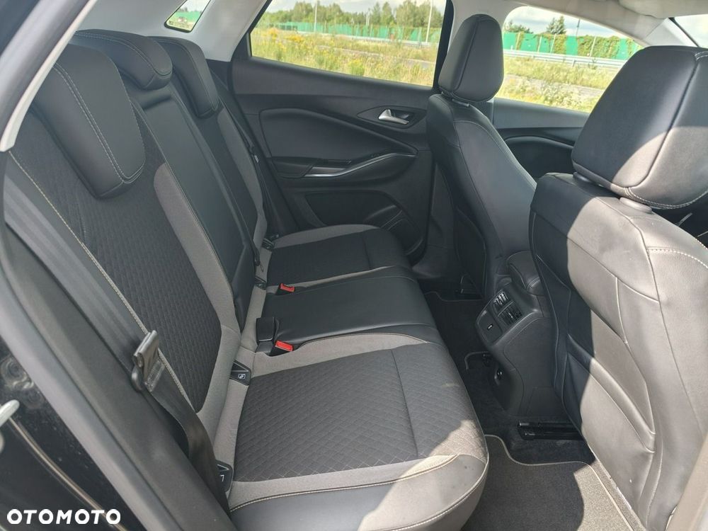 Opel Grandland X - 16