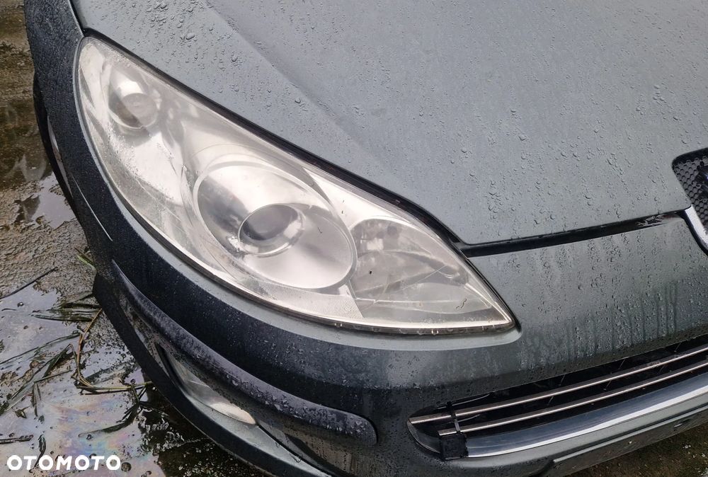 PEUGEOT 407 LAMPA PRZÓD PRAWA - 1