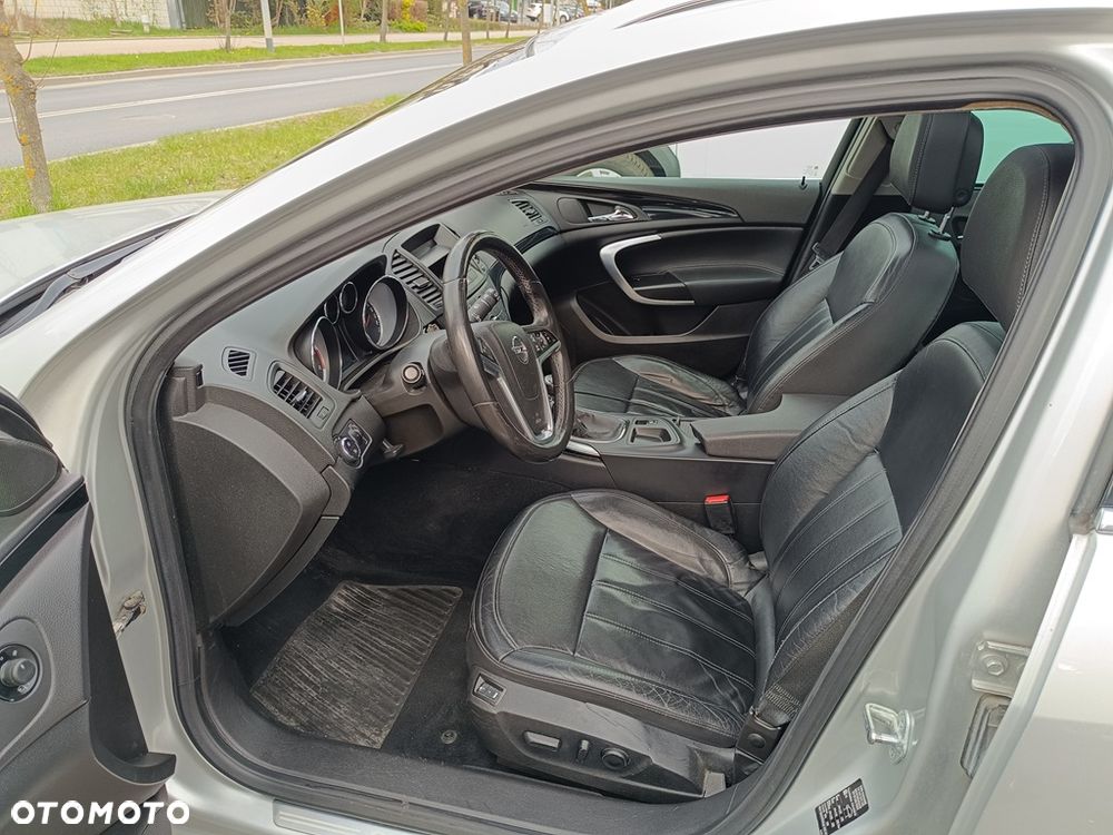 Opel Insignia - 10